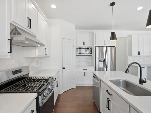 $3,900 | 6246 Hawthorne Avenue, Ypsilanti, MI 48197