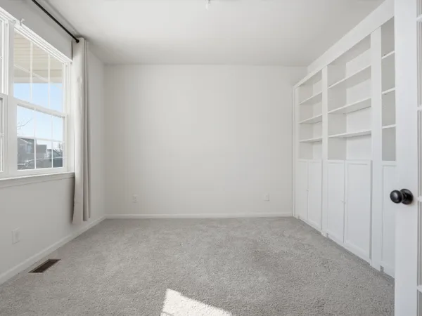 $3,900 | 6246 Hawthorne Avenue, Ypsilanti, MI 48197