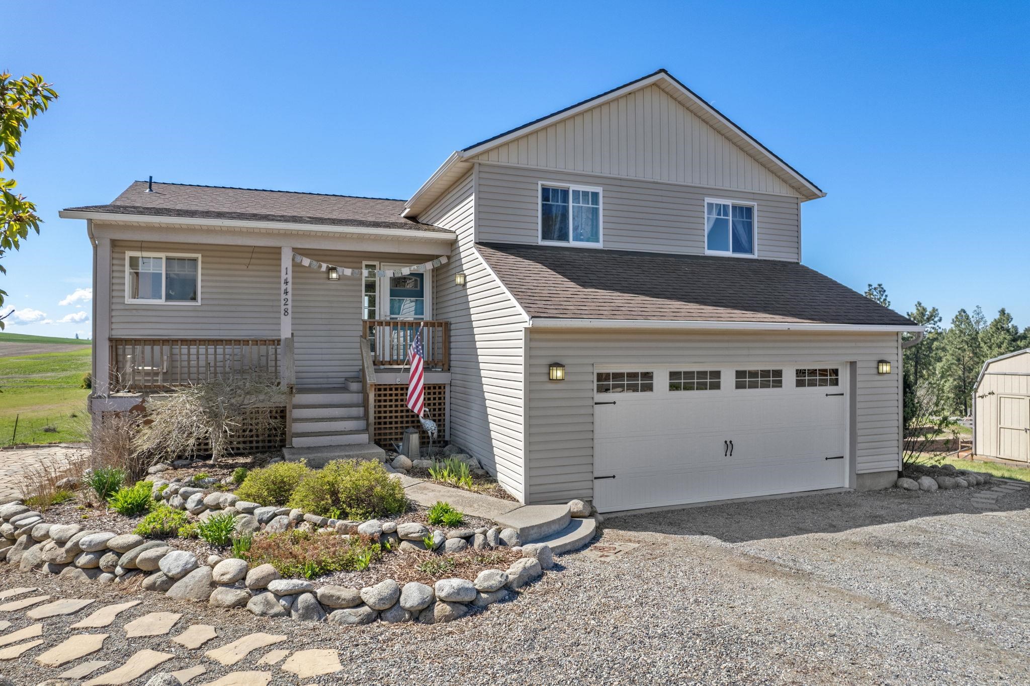 14428 East Meadows Road Mica, WA 99023 - Photo 2 of 45