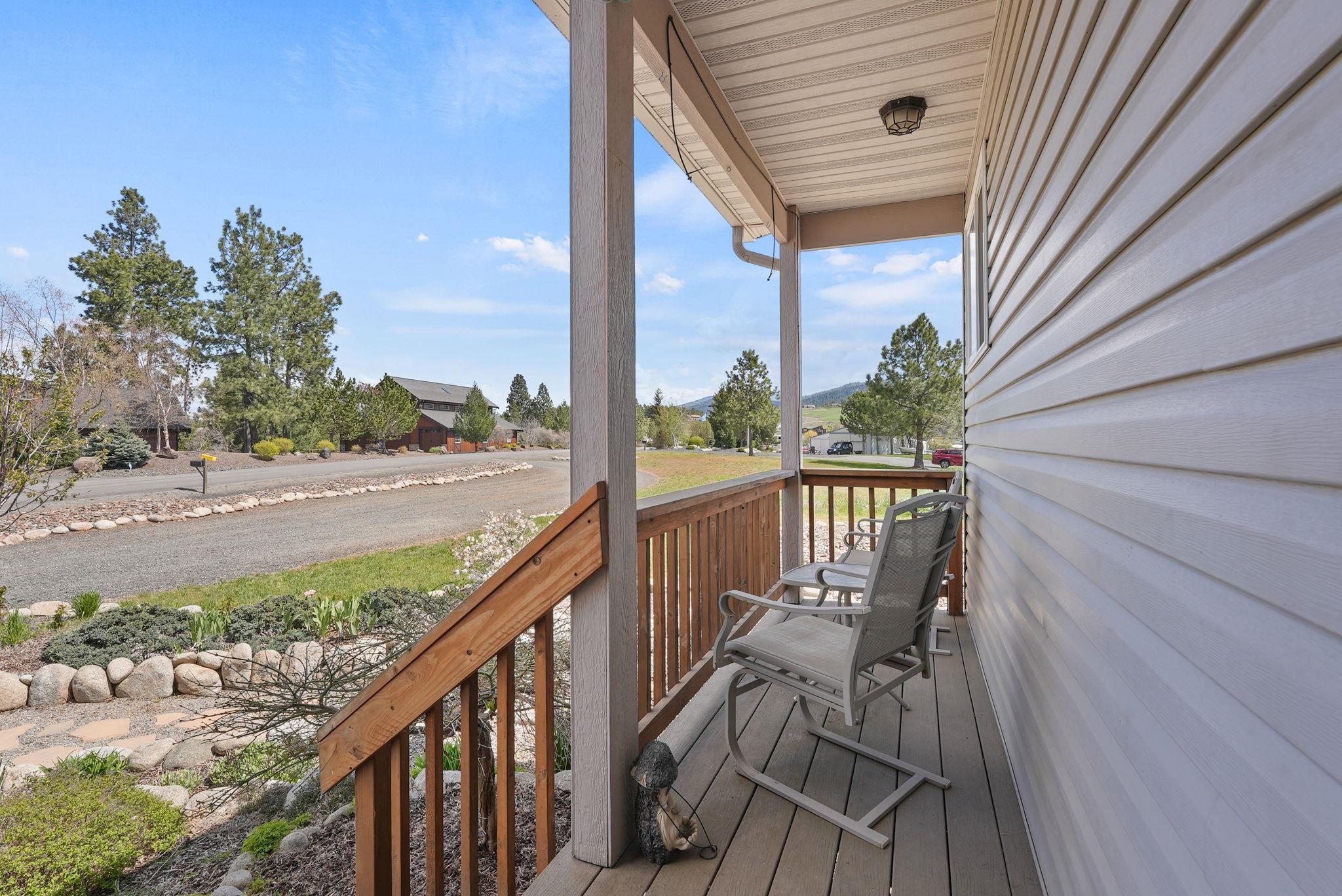 14428 East Meadows Road Mica, WA 99023 - Photo 4 of 45
