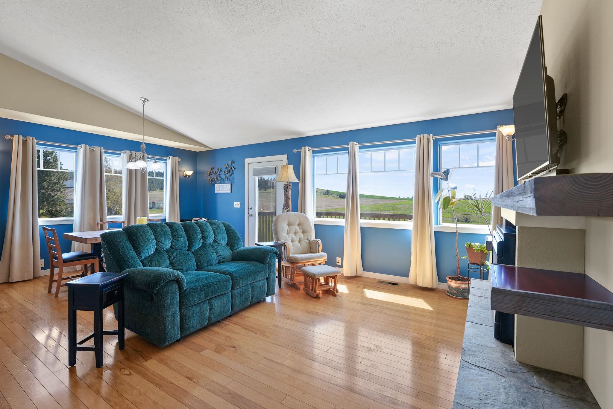 14428 East Meadows Road Mica, WA 99023 - Photo 5 of 45