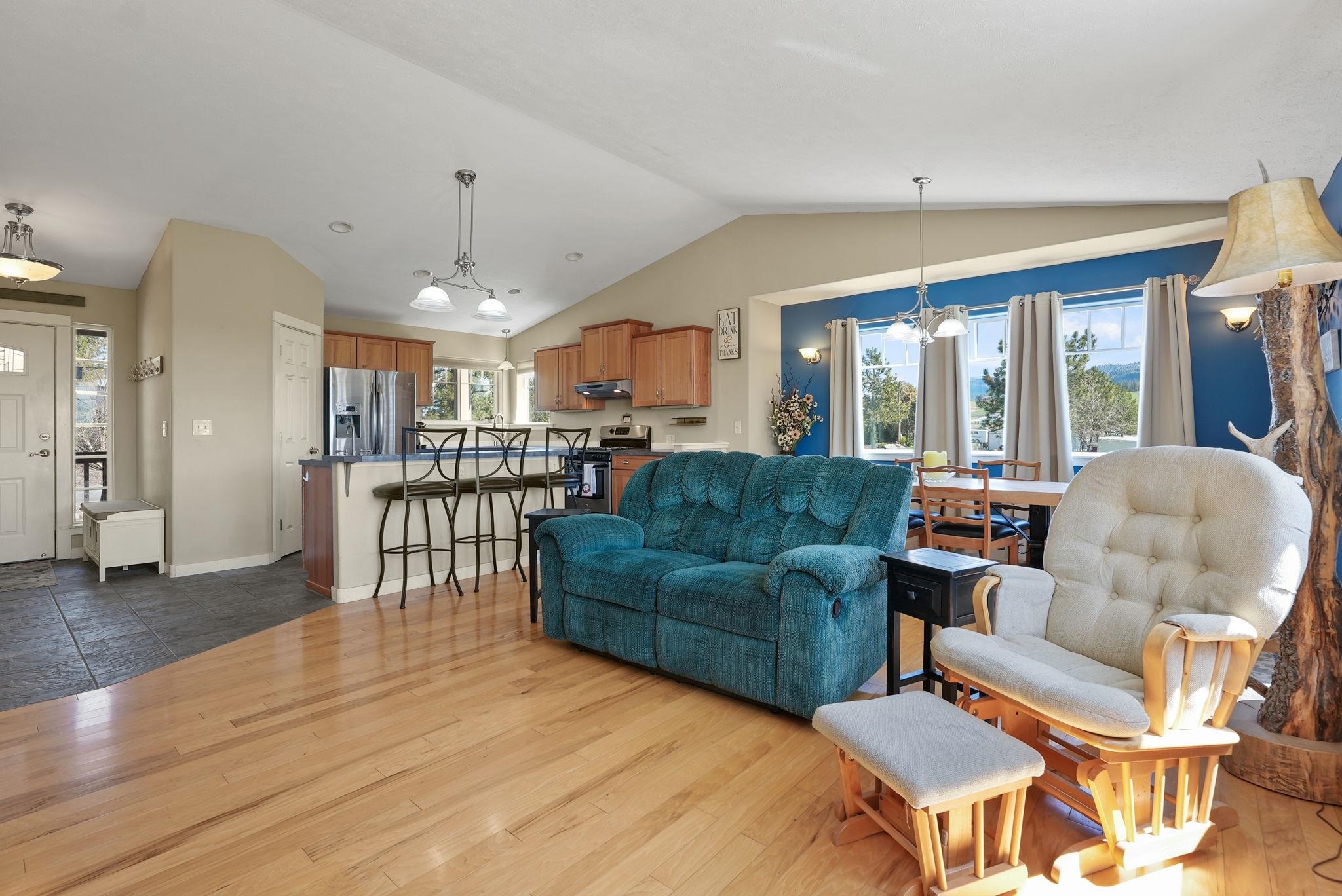 14428 East Meadows Road Mica, WA 99023 - Photo 6 of 45