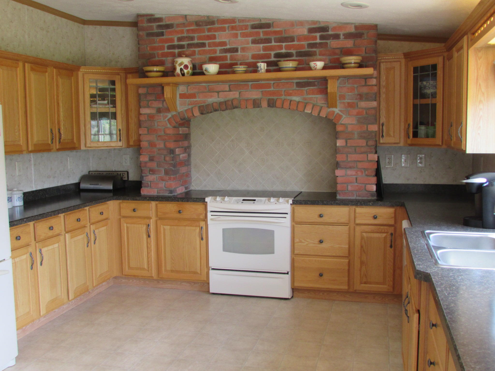 708 Ludlow Road Houlton, ME 04730 - Photo 4 of 21 IMG_0368
