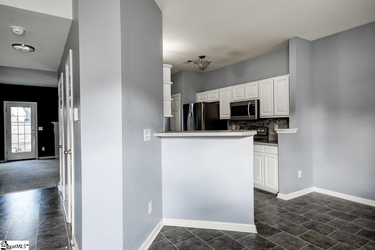 87 Spring Crossing Circle Greer, SC 29650 - Photo 4 of 29