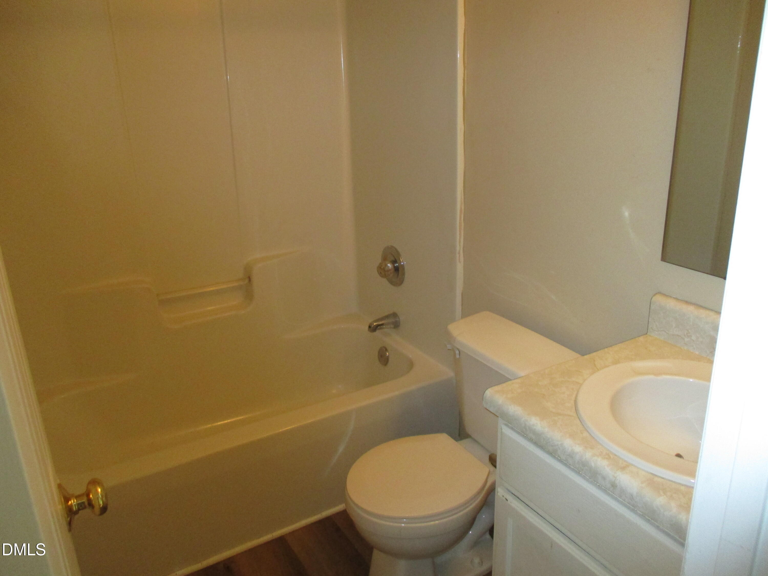 1513 Entheos Lane Raleigh, NC 27610 - Photo 11 of 13 IMG_1462