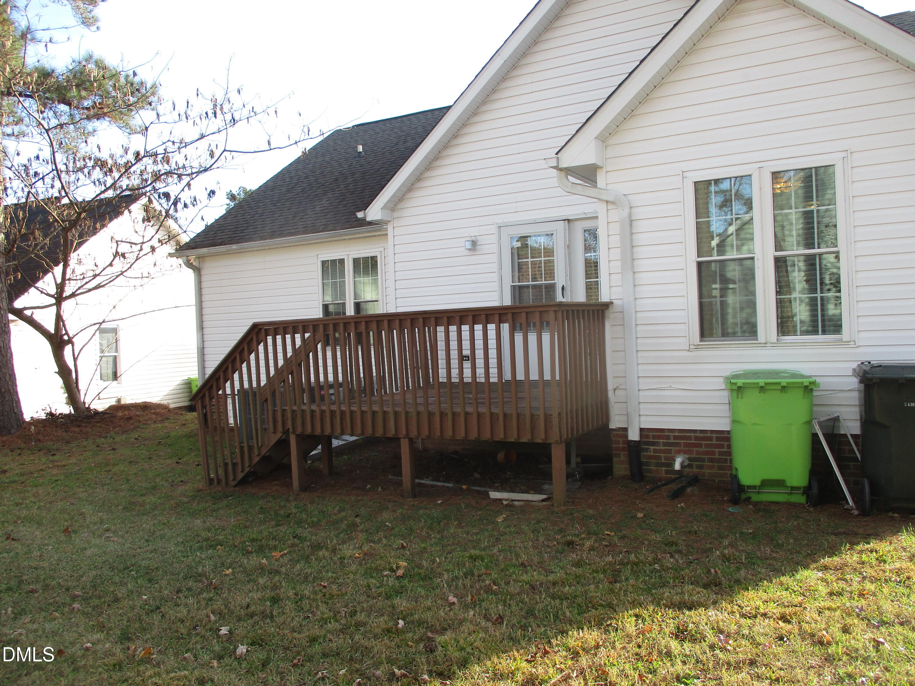 1513 Entheos Lane Raleigh, NC 27610 - Photo 4 of 13 IMG_1474