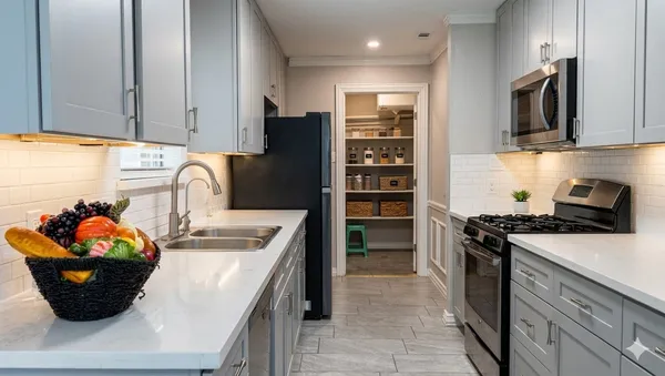 $2,100 | 8206 Windell Lane, Houston, TX 77040