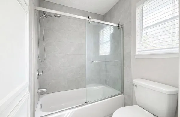 $2,100 | 8206 Windell Lane, Houston, TX 77040