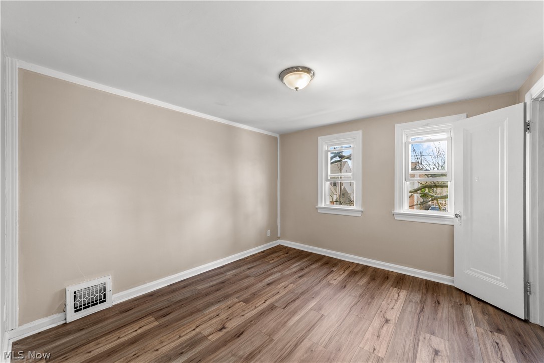 17904 Neff Road Cleveland, OH 44119 - Photo 14 of 30 Gallery Image 14