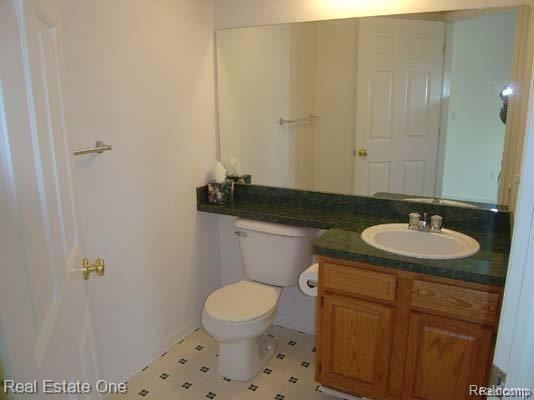423 Lilly View Court Howell, MI 48843 - Photo 12 of 22 GetMedia.ashx-13