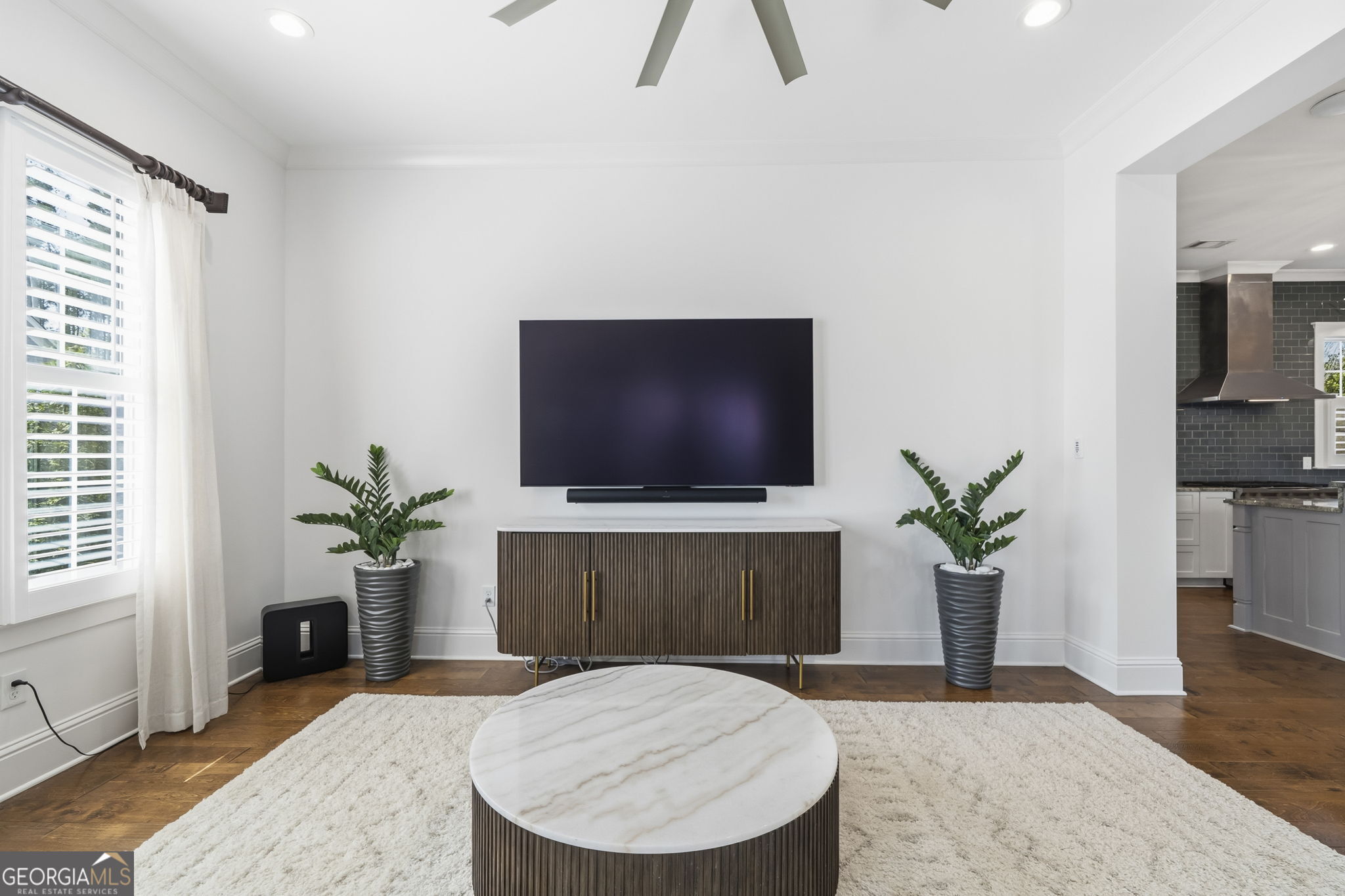 1060 Rdg Grv Court Greensboro, GA 30642 - Photo 20 of 68 a living room with furniture and a flat screen tv