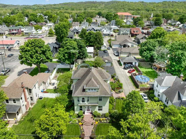 $415,000 | 1032 Cliff Street, Brookville, IN 47012