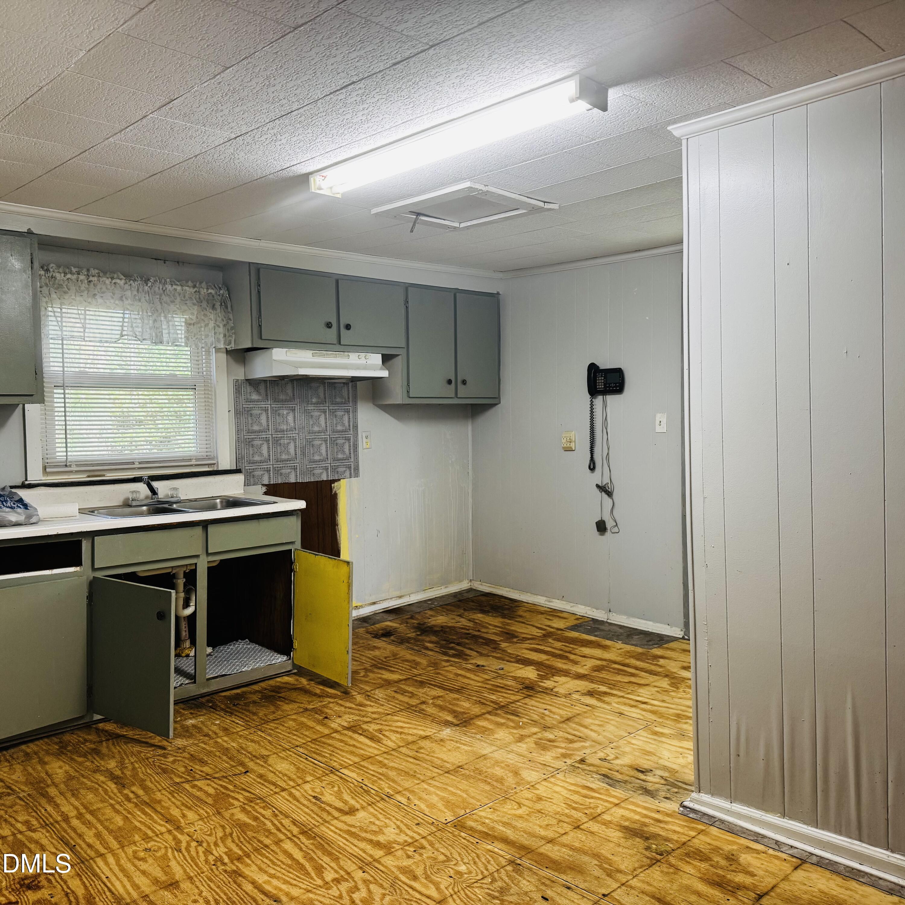39 Durant Road Clayton, NC 27527 - Photo 5 of 11 Kitchen