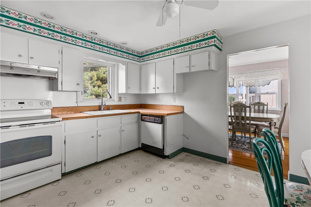 78 Ellery Road Newport, RI 02840 - Photo 11 of 31