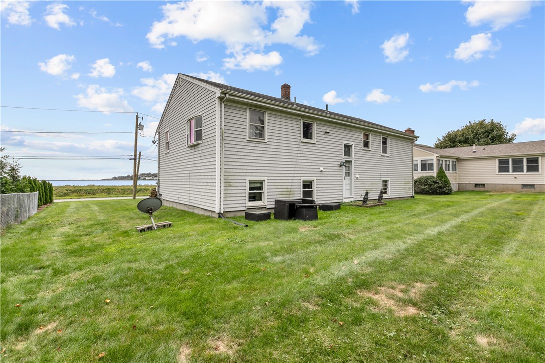 78 Ellery Road Newport, RI 02840 - Photo 30 of 31