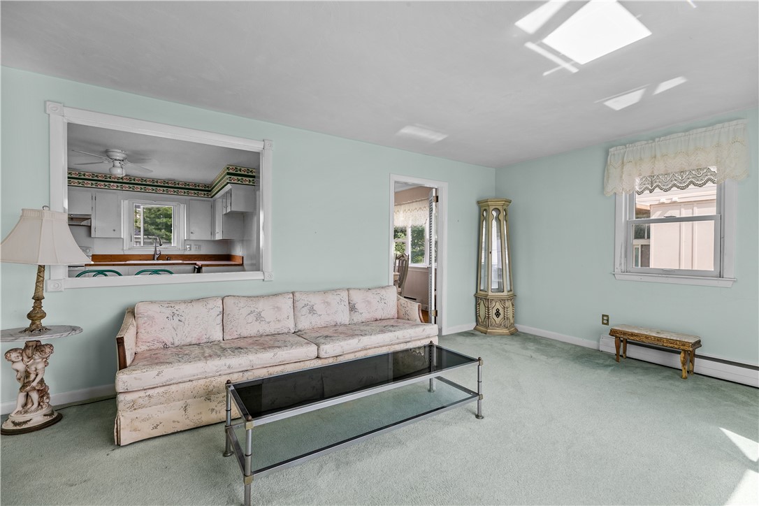 78 Ellery Road Newport, RI 02840 - Photo 8 of 31