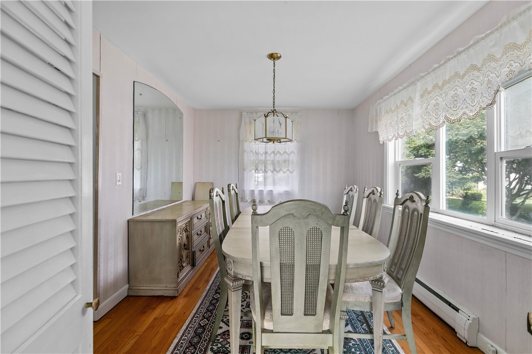 78 Ellery Road Newport, RI 02840 - Photo 9 of 31