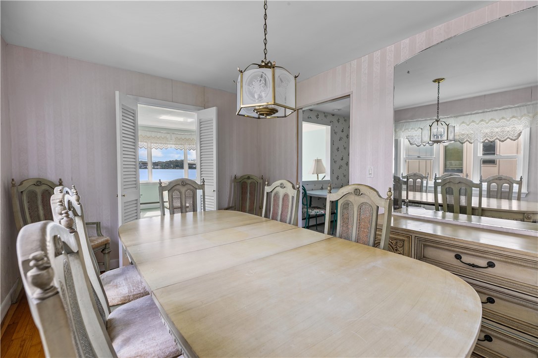 78 Ellery Road Newport, RI 02840 - Photo 10 of 31