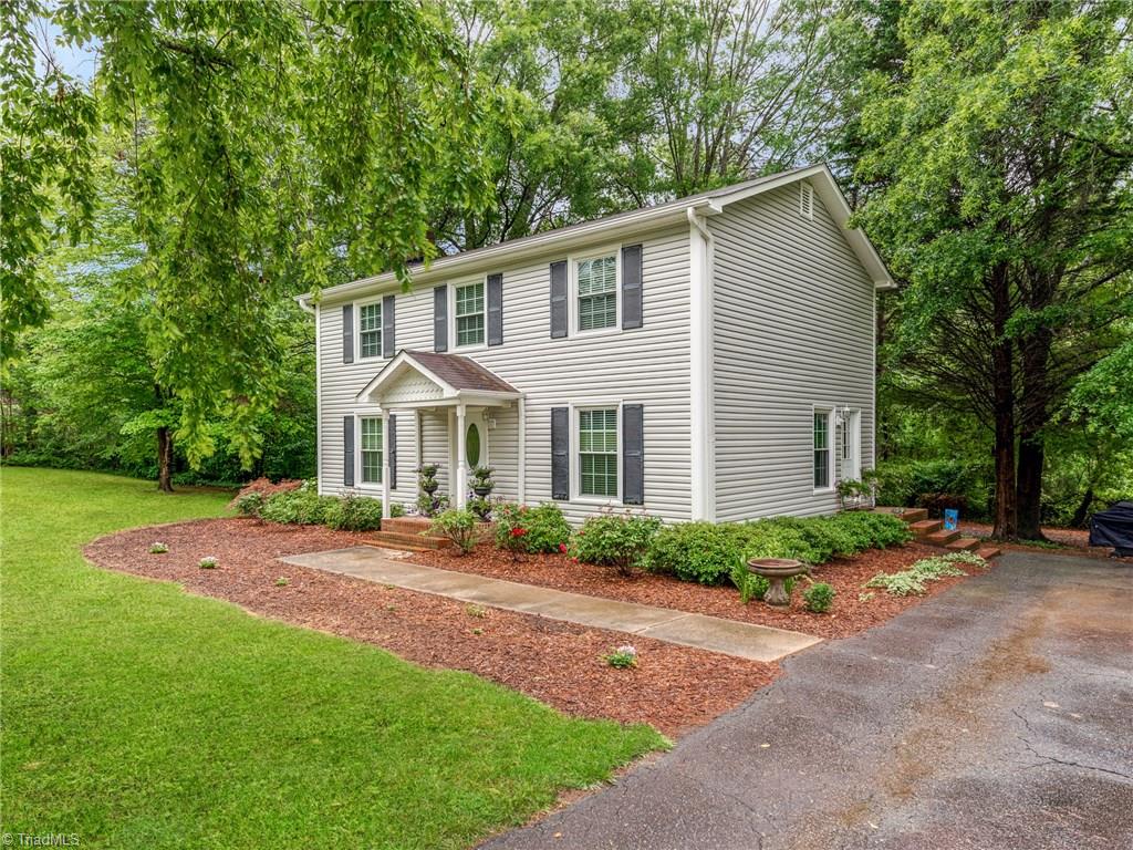 2925 Millwheel Road Pfafftown, NC 27040 - Photo 2 of 25 Gallery Image 2