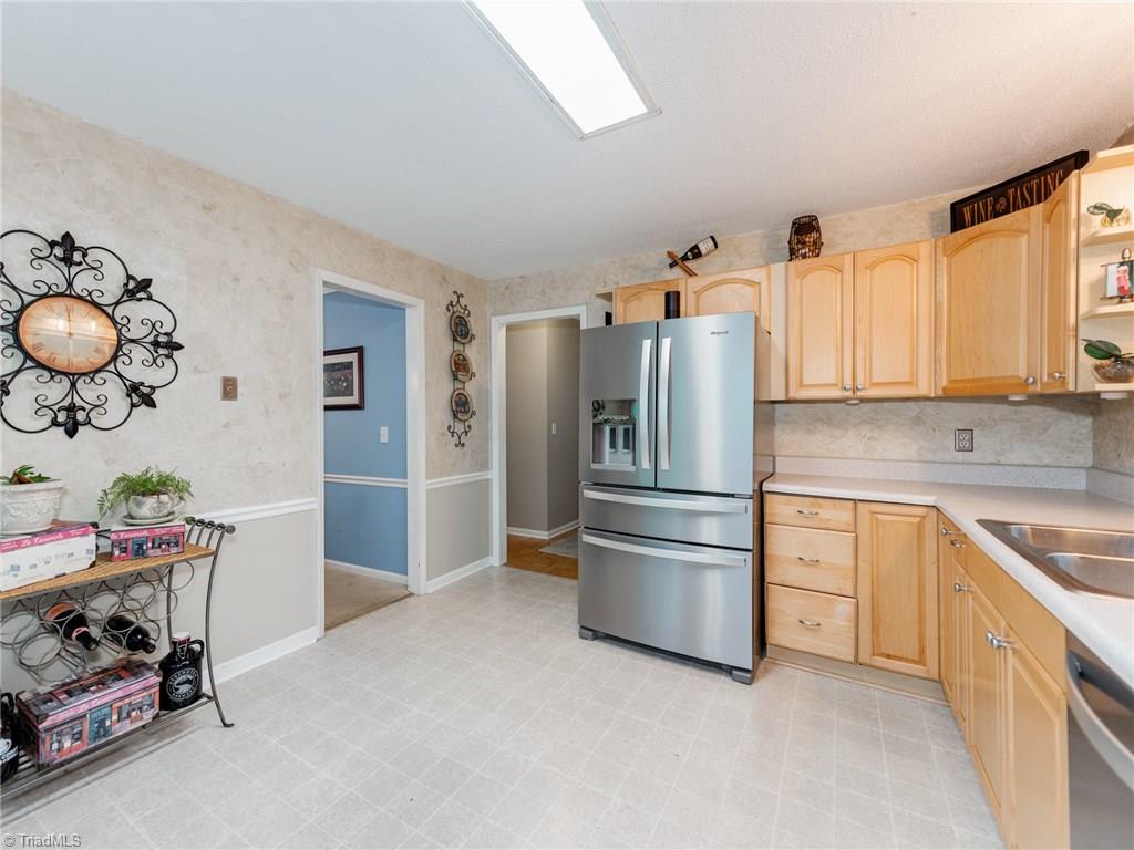 2925 Millwheel Road Pfafftown, NC 27040 - Photo 11 of 25 Gallery Image 11