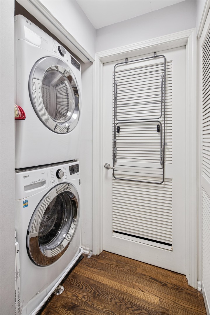 301 West Scott Street, Unit 103 Chicago, IL 60610 - Photo 15 of 17