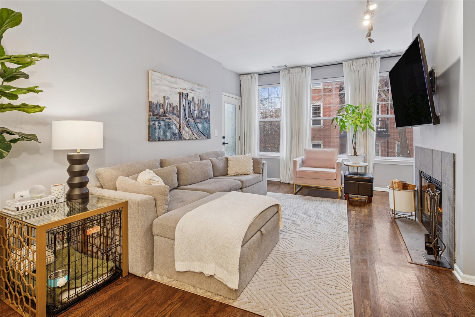 301 West Scott Street, Unit 103 Chicago, IL 60610 - Photo 3 of 17