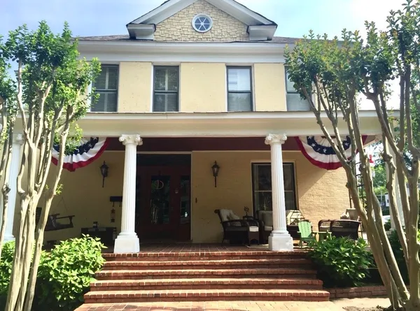 $449,900 | 1680 Carruthers Place, Memphis, TN 38112