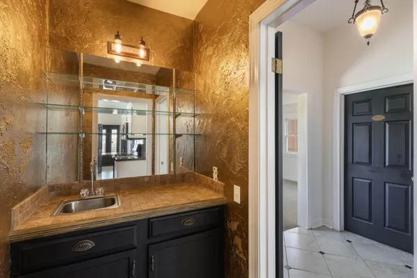 $449,900 | 1680 Carruthers Place, Memphis, TN 38112