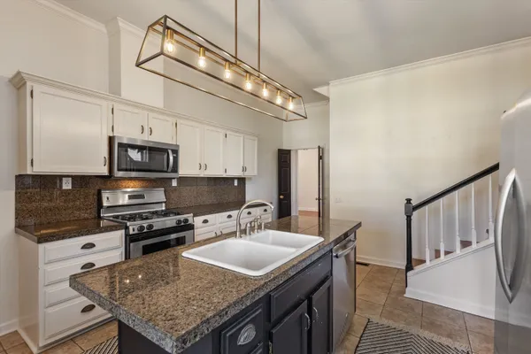 $449,900 | 1680 Carruthers Place, Memphis, TN 38112