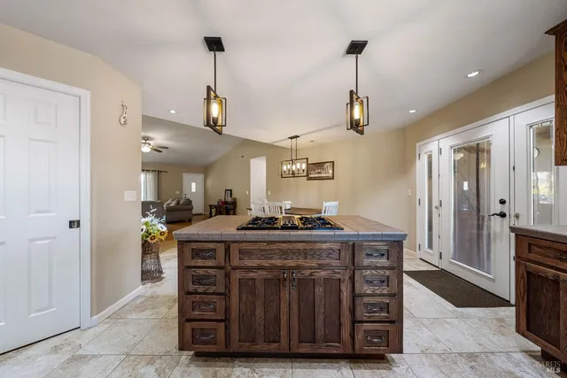 $469,000 | 18164 Fishhook Court, Hidden Valley Lake, CA 95467