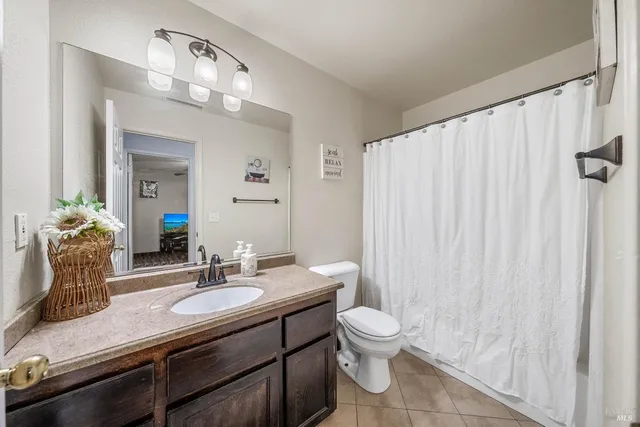 $469,000 | 18164 Fishhook Court, Hidden Valley Lake, CA 95467