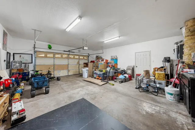 $469,000 | 18164 Fishhook Court, Hidden Valley Lake, CA 95467