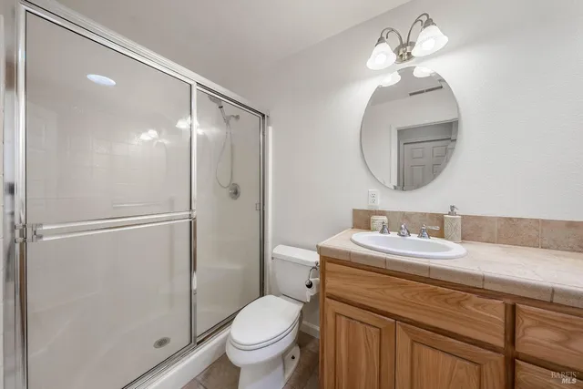 $469,000 | 18164 Fishhook Court, Hidden Valley Lake, CA 95467