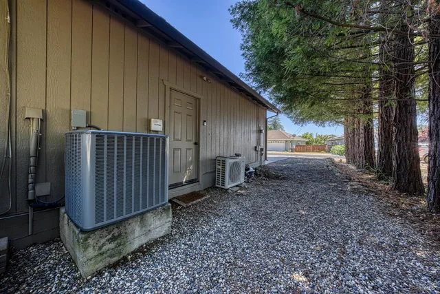 $469,000 | 18164 Fishhook Court, Hidden Valley Lake, CA 95467