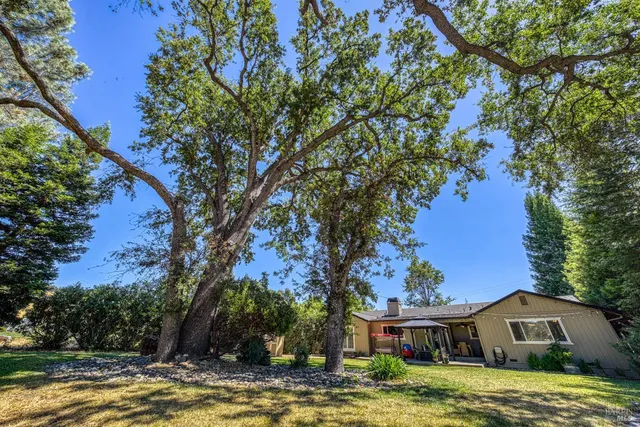 $469,000 | 18164 Fishhook Court, Hidden Valley Lake, CA 95467