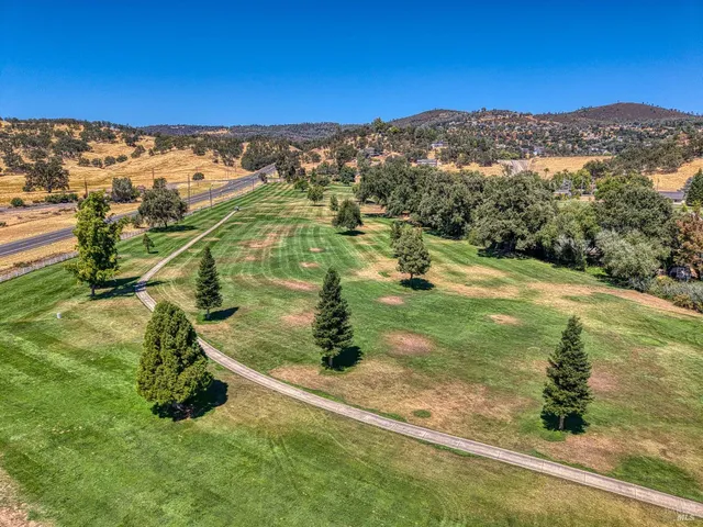 $469,000 | 18164 Fishhook Court, Hidden Valley Lake, CA 95467