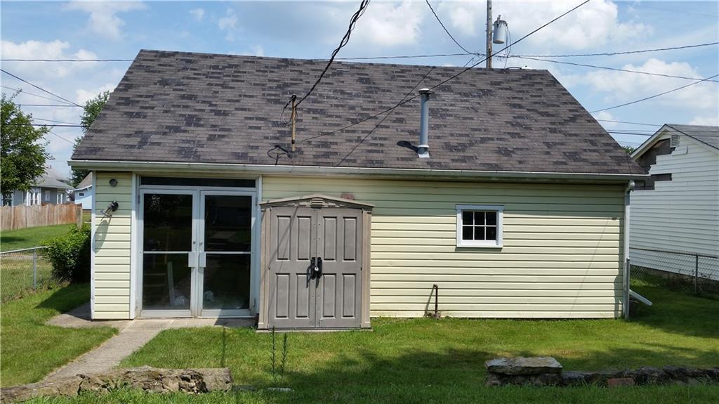 2314 Hillside Avenue Springfield, OH 45503 - Photo 3 of 18