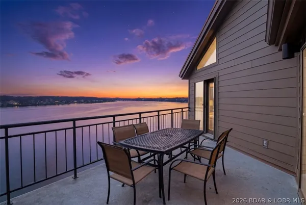 $429,000 | 4473 Hamrock Lane, Unit 332, Osage Beach, MO 65065