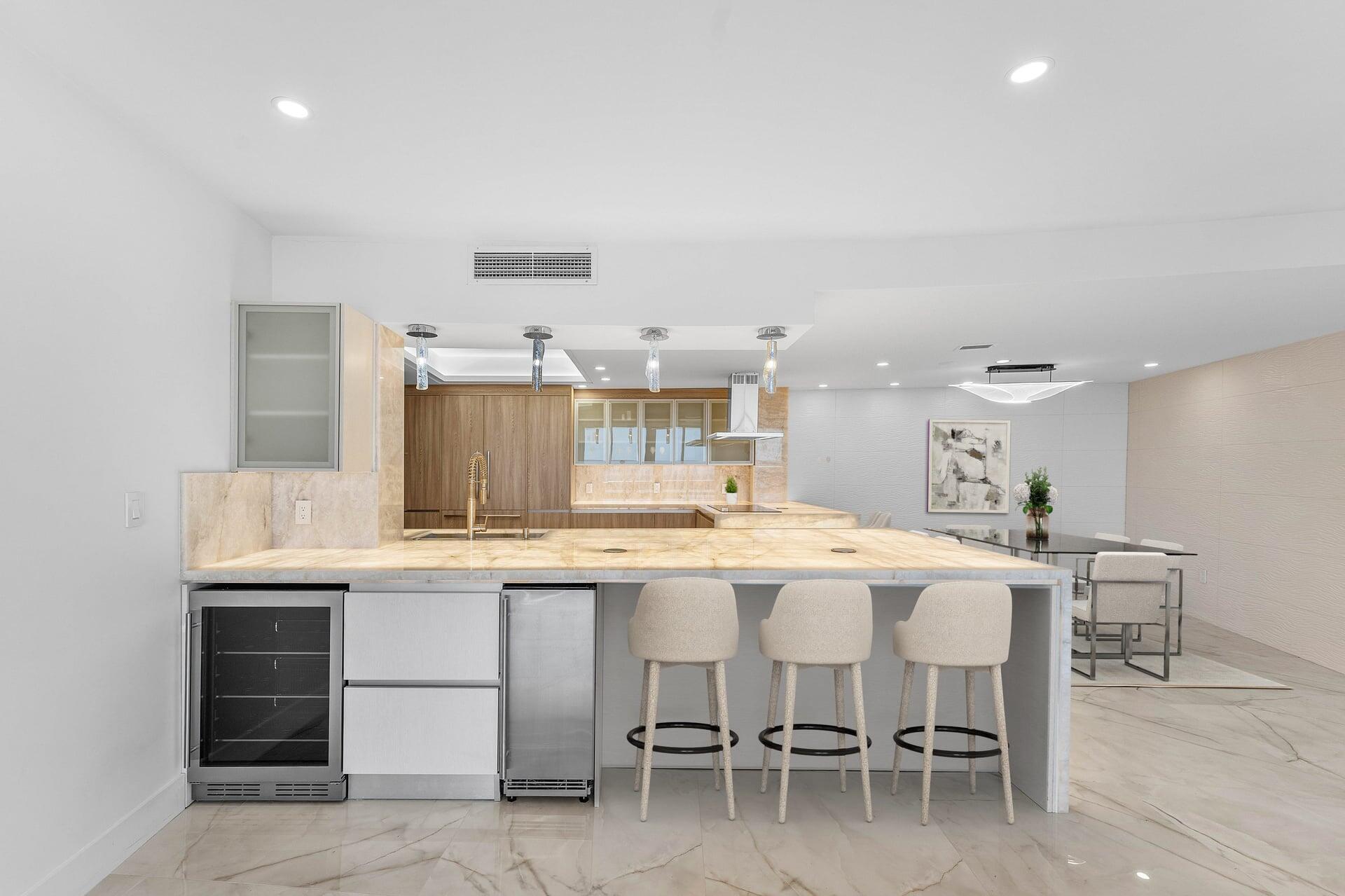 700 South Ocean Boulevard, Unit 504 Boca Raton, FL 33432 - Photo 8 of 55 kitchen