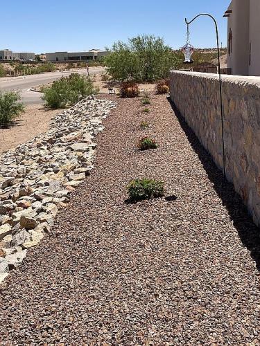 1622 Calle De Valezquez Las Cruces, NM 88007 - Photo 24 of 53