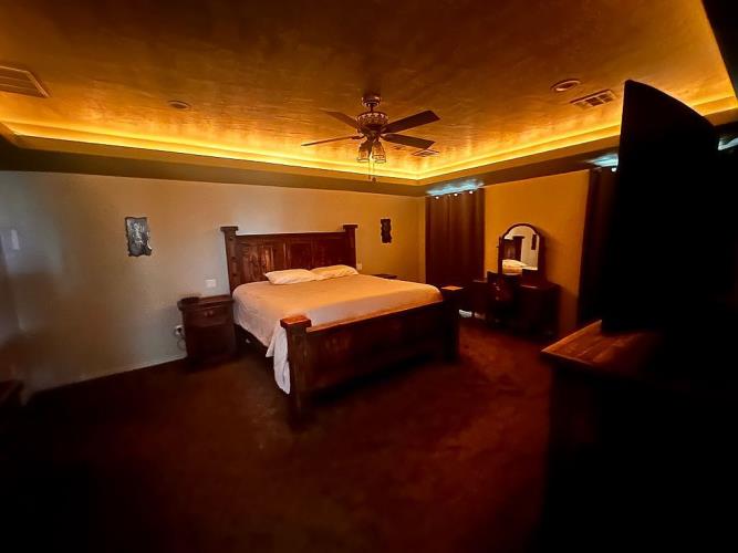 1622 Calle De Valezquez Las Cruces, NM 88007 - Photo 7 of 53