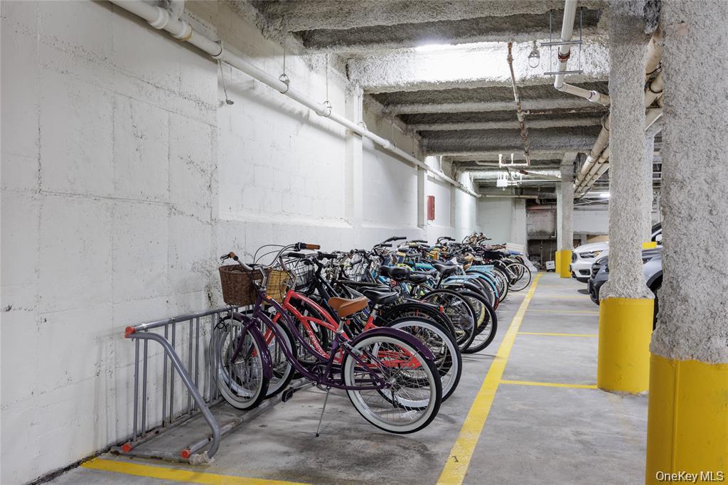420 Shore Road, Unit 1F Long Beach, NY 11561 - Photo 16 of 21 Bike area!