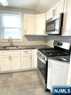 $2,050 | 19 South Kinderkamack Road, Unit 2, Montvale, NJ 07645