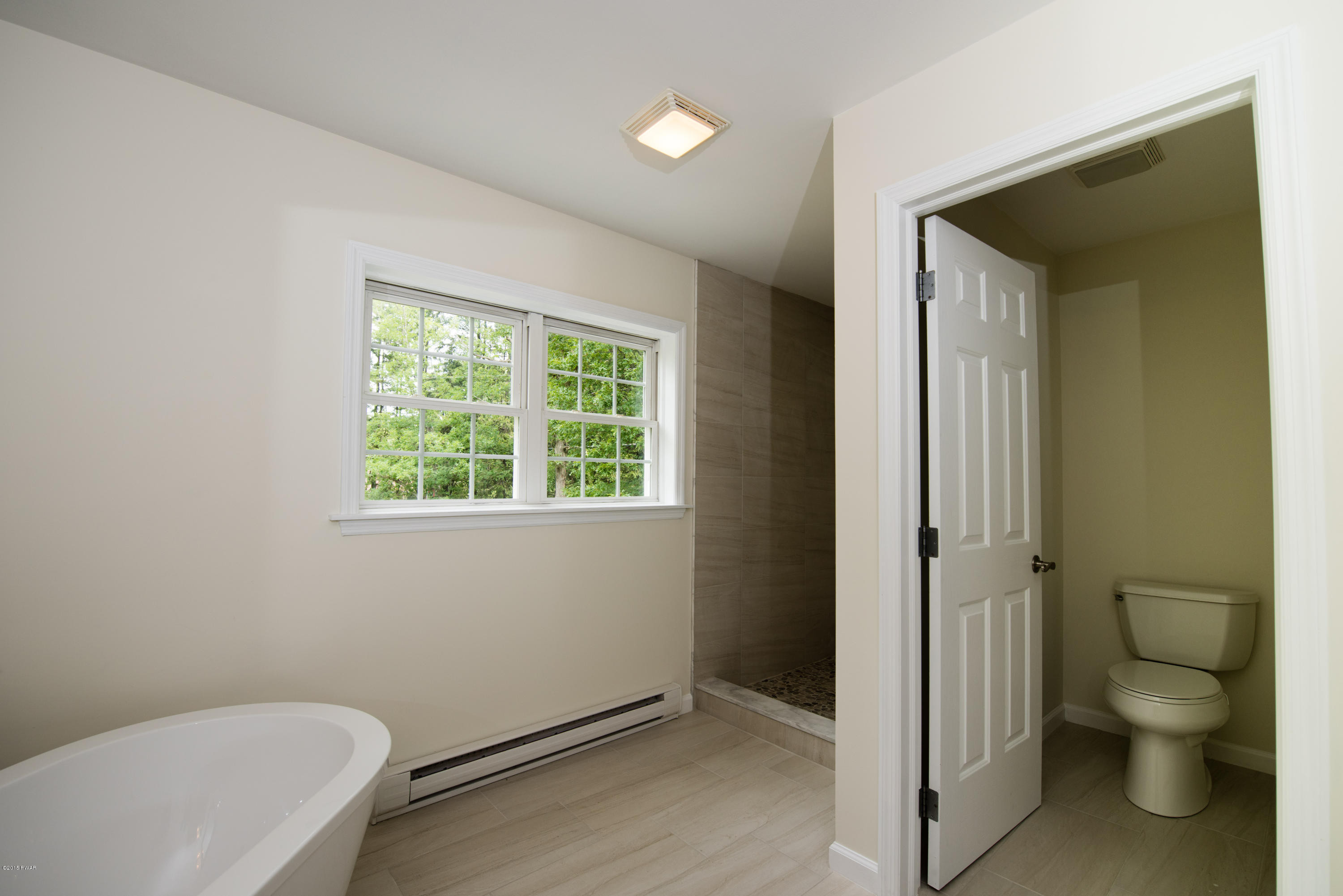 102 Meadow Ridge Acres Road Dingmans Ferry, PA 18328 - Photo 14 of 24 Gallery Image 14
