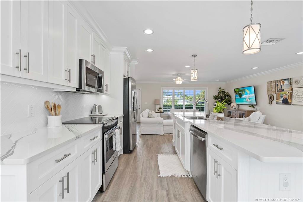 1383 Northwest Spruce Ridge Drive Stuart, FL 34994 - Photo 12 of 48 Gallery Image 12