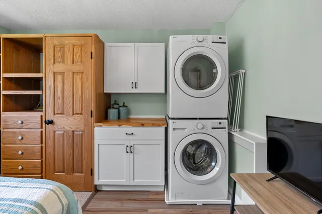 $716,000 | 4150 Ridge Road, Unit 21 AND 22, Stevensville, MI 49127