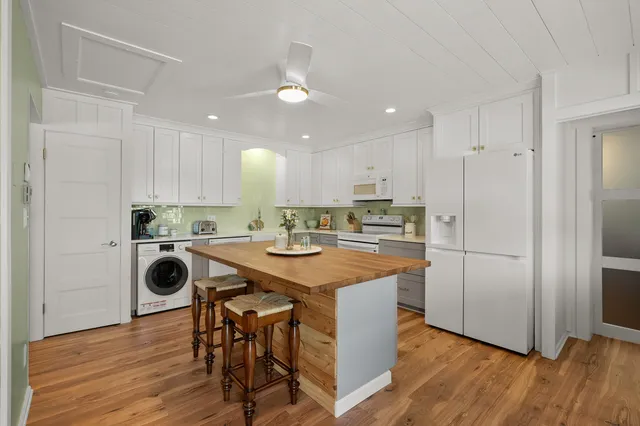 $716,000 | 4150 Ridge Road, Unit 21 AND 22, Stevensville, MI 49127