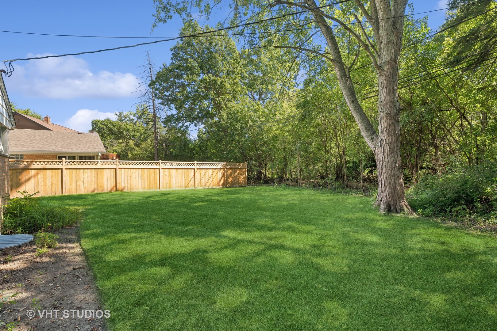 1142 Whitfield Road Northbrook, IL 60062 - Photo 12 of 16