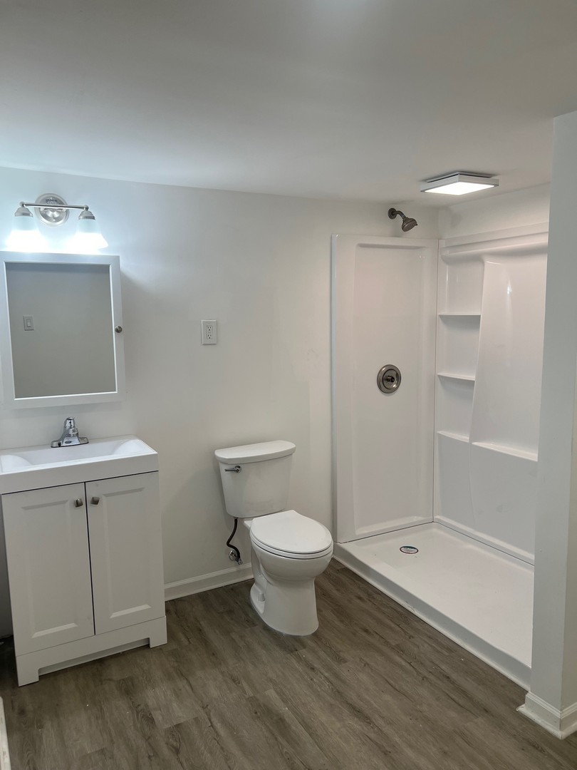 1142 Whitfield Road Northbrook, IL 60062 - Photo 10 of 16