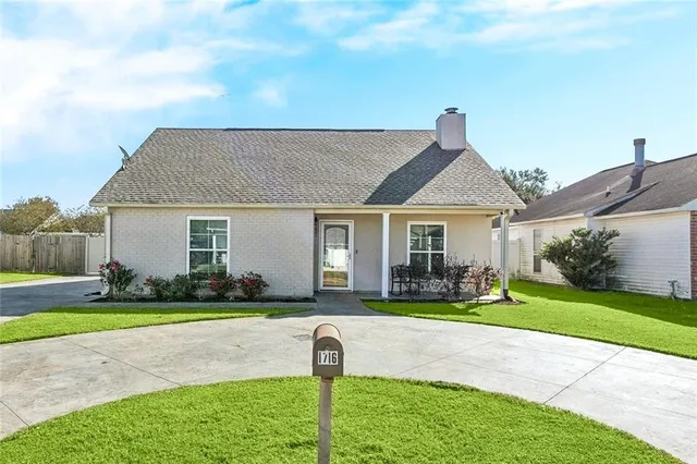 $205,000 | 1716 Virginian Colony Avenue, Laplace, LA 70068